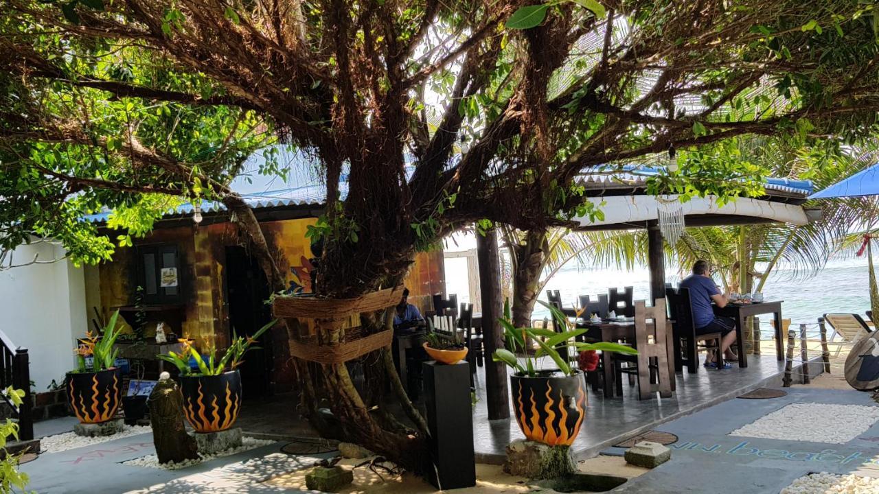 Beach Castle Unawatuna Exterior foto