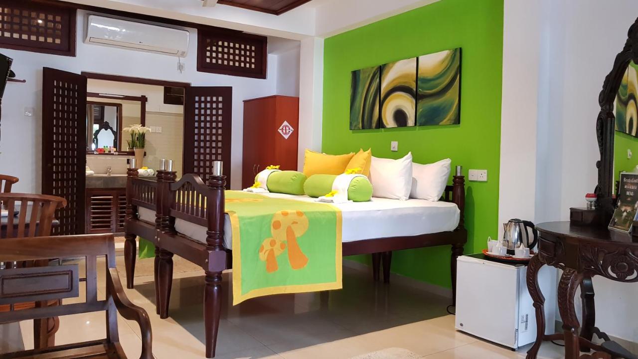 Beach Castle Unawatuna Exterior foto