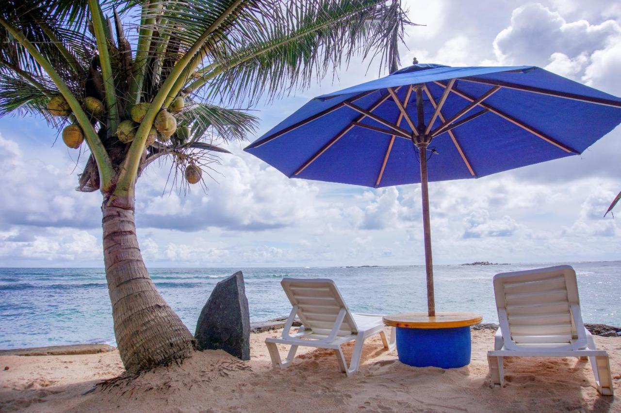 Beach Castle Unawatuna Exterior foto